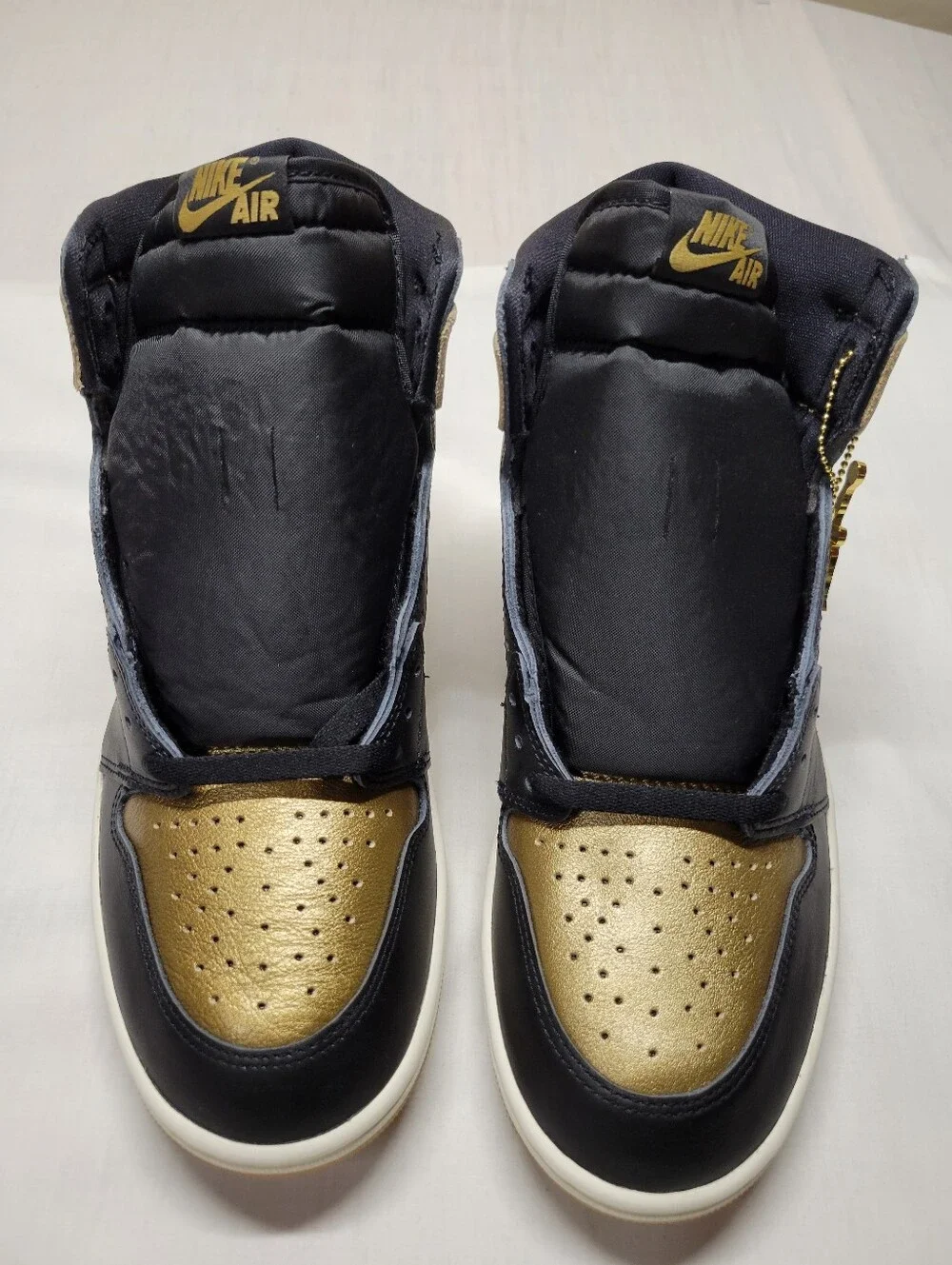 NWOB Nike Air Jordan 1 Retro High OG Shoes ‘Black/Gold’ DZ5485 071 - Size 10.5